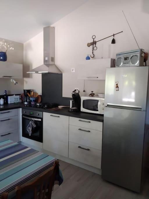 La Maison Bleue Grane Extérieur photo
